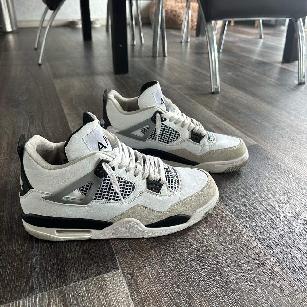 Jordan 4’s (Nike)